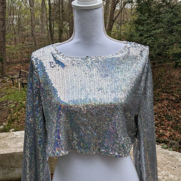 Hot and Delicious cropped sequin top NWOT - Picture 12 of 12